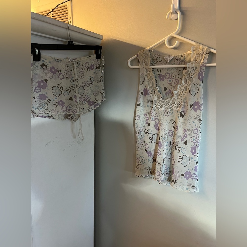 Floral vintage Calvin Klein women’s sleep/ lingerie set size small/p